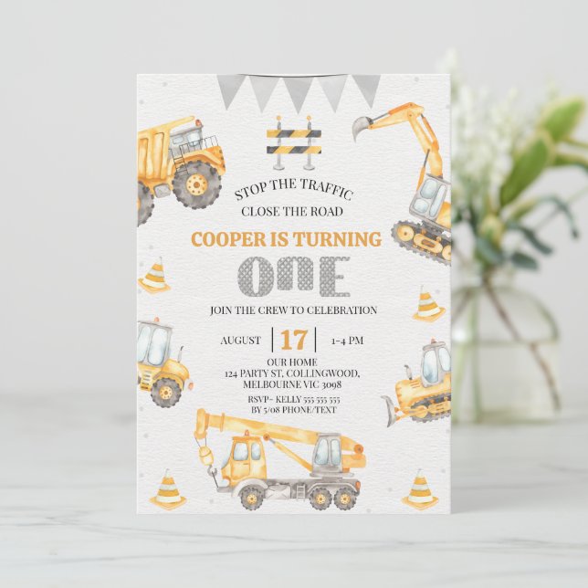 Invitation Garçons Bunting Jaune Construction 1er Anniversair (Debout devant)
