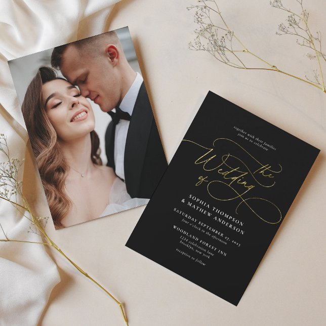 Invitation Glam Black Gold Script Calligraphie Mariage photo (Créateur téléchargé)