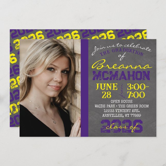 Invitation Graduation en tableau rouge et jaune moderne (Repeating Class Year Chalkboard Graduation Photo Invitations)