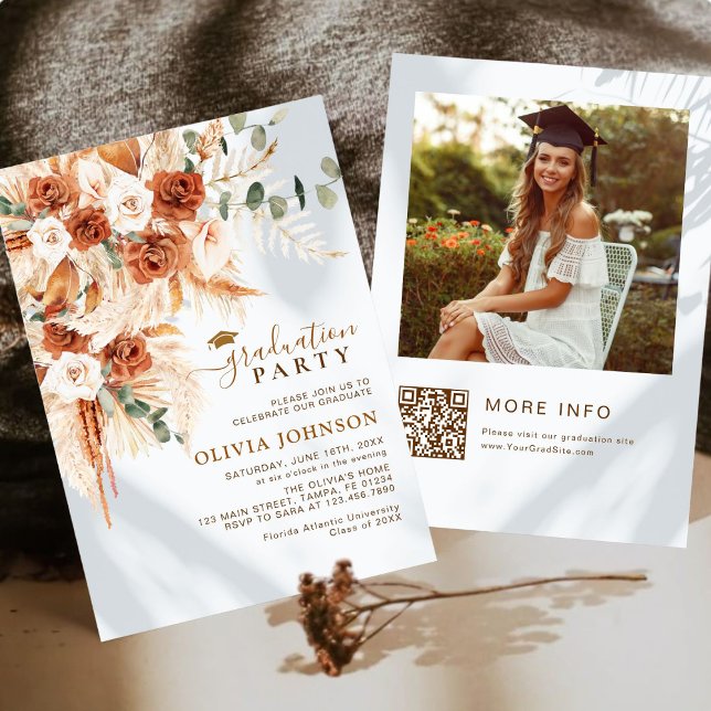 Invitation Graduation photo minimale moderne Code QR (Créateur téléchargé)