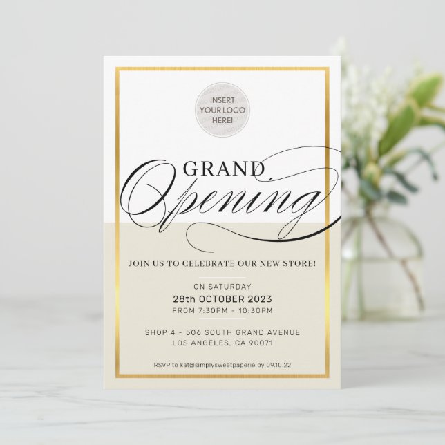 Invitation GRAND OUVERTURE logo commercial ivoire noir or (Debout devant)