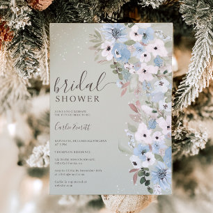 Invitation Hiver bleu poussiéreux floral neige vert nuptiale