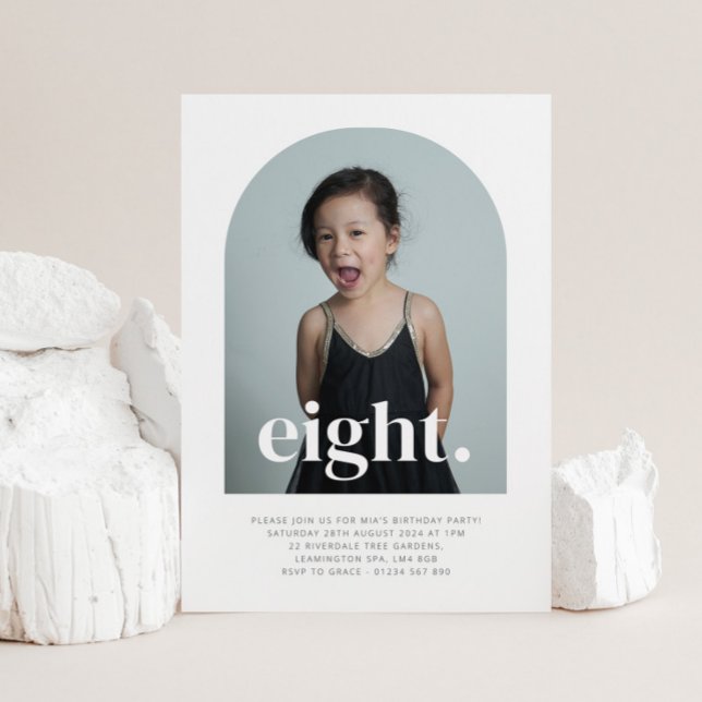 Invitation Huit Anniversaire (Eight Arched Photo First Birthday Invitation)