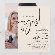 Il A Demandé Qu'Elle Dit Oui Photo Du Parti Engage