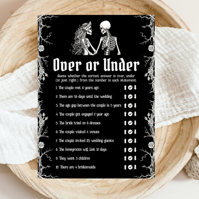 Invitation Jeu de Salle de Mariage Halloween Noir Over ou Und (Black Halloween Over or Under Bridal Shower Game)