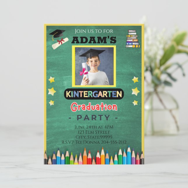 Invitation Jeune garçon de la maternelle Graduation Photo Inv (Debout devant)