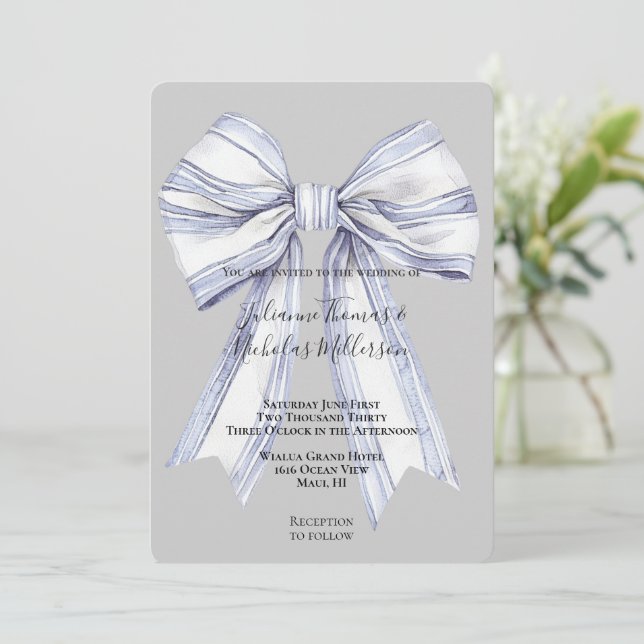 Invitation Joli violet blanc Bow gris Mariage (Debout devant)