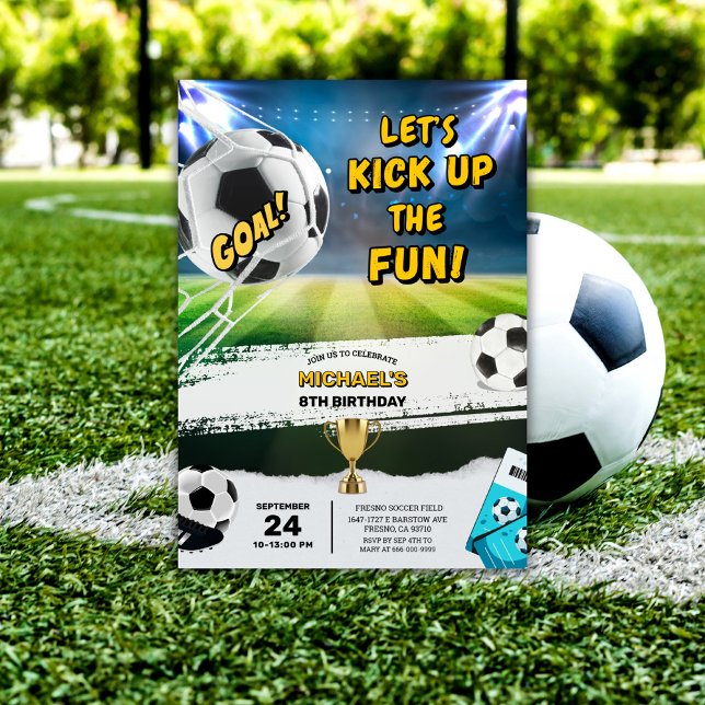 Invitation Jouez à la fête d'anniversaire de Soccer Ball Boys (Lets kick up some fun soccer kids birthday party invitation)