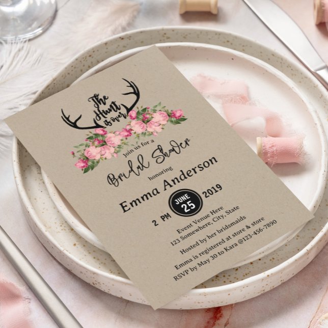 Invitation La chasse au kraft floral rustique est en Fête des (Créateur téléchargé)