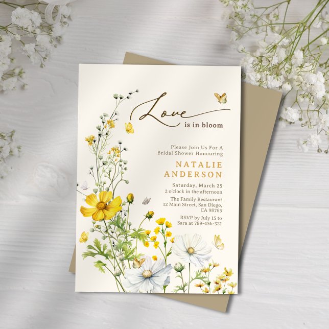 Invitation L'amour est dans la Fête des mariées papillon Fleu (Love is in Bloom Flowers Butterfly Bridal Shower Invitation)