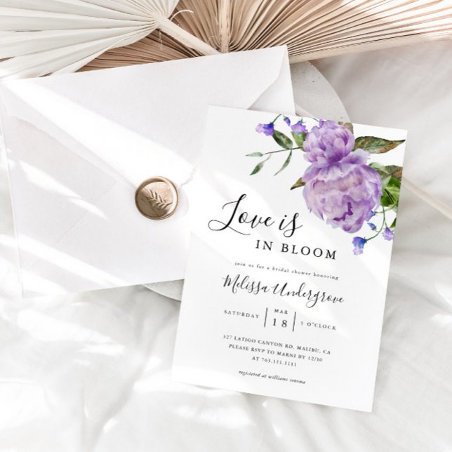 Invitation L'amour est dans la Fête des mariées pourpre en fl (Créateur téléchargé)