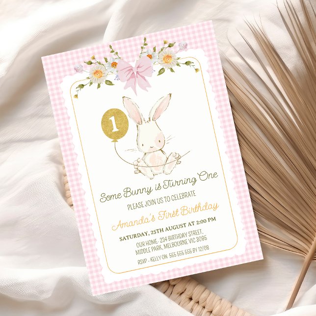 Invitation Lapin blanc rose vintage 1er anniversaire (Some Bunny 1st Birthday Invitation Wildflowers Bow, Bunny Themed Birthday Invitation for Girl)
