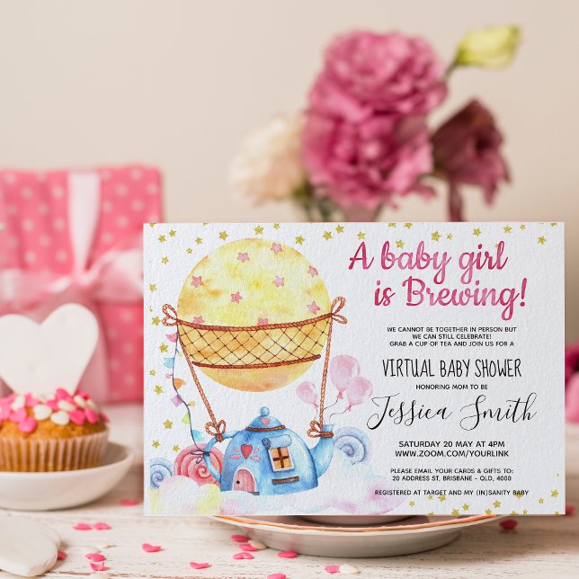 Invitation Le bébé est la fête du thé | Baby shower virtuel (Baby is brewing baby shower invitation: An elegant and fun design to get your “pour-tea” started.)
