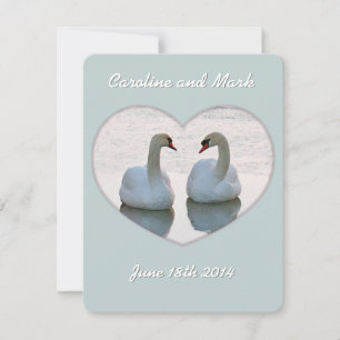 Invitation Les cygnes d'oiseau d'amour dans le coeur regarden