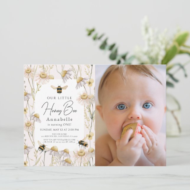 Invitation Little Honey Bee Chamomile rose 1er anniversaire P (Debout devant)