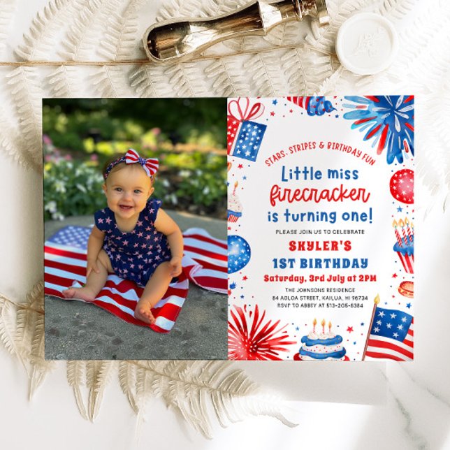 Invitation Little Miss Firecracker 4 juillet 1er anniversaire (Watercolor Little Miss Firecracker Fireworks Patriotic Girl 4th of July 1st Birthday Invitation)