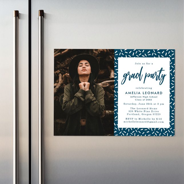 Invitation Magnétique Bleu Foncé | Scripté Photo Graduation Party (Créateur téléchargé)