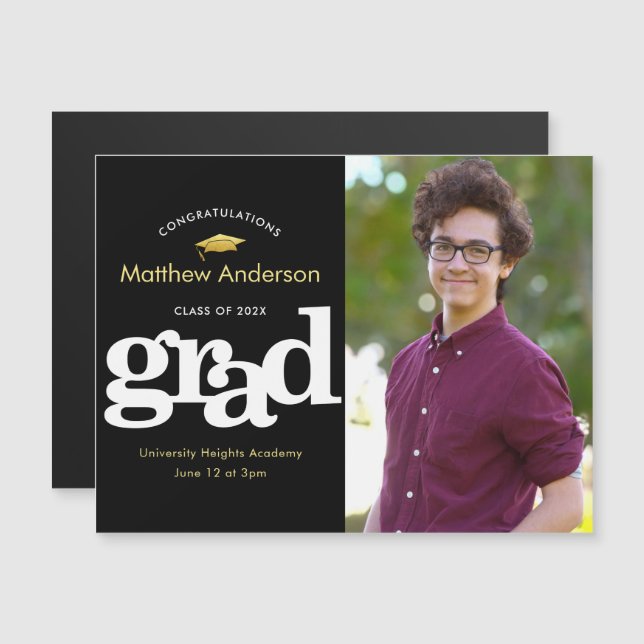 Invitation Magnétique Graduation Photo Black Gold Typographie Bold Moder (Devant / Derrière)