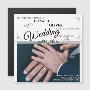 Invitation Magnétique Mains d'un couple gay de mariage avec des anneaux