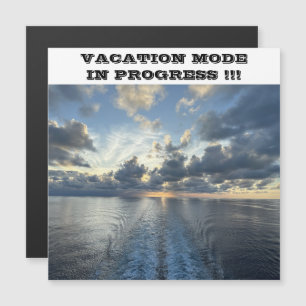 INVITATION MAGNÉTIQUE MODE DE VACANCES EN COURS CROISIÈRE NAVIRE PORTE M