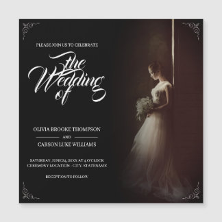 Invitation Magnétique Wedding announcement with standing bride - Classic