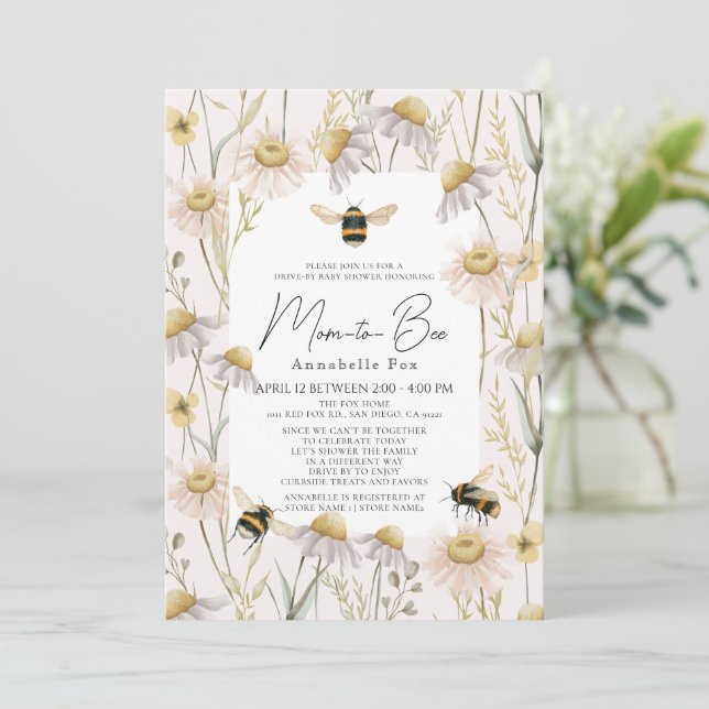 Invitation Maman à Bee Chamomile Baby shower rose Drive-by (Debout devant)