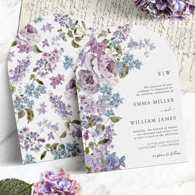 Invitation Mariage d'arc Lilac monogramme (Monogrammed Lilac Floral Arch Wedding Invitation by Painted Paperie
)