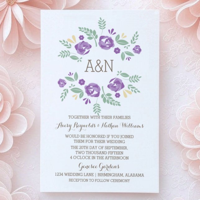 Invitation Mariage de Monogramme Floral dans le pays pourpre  (Purple Country Floral Monogram Wedding Invite)