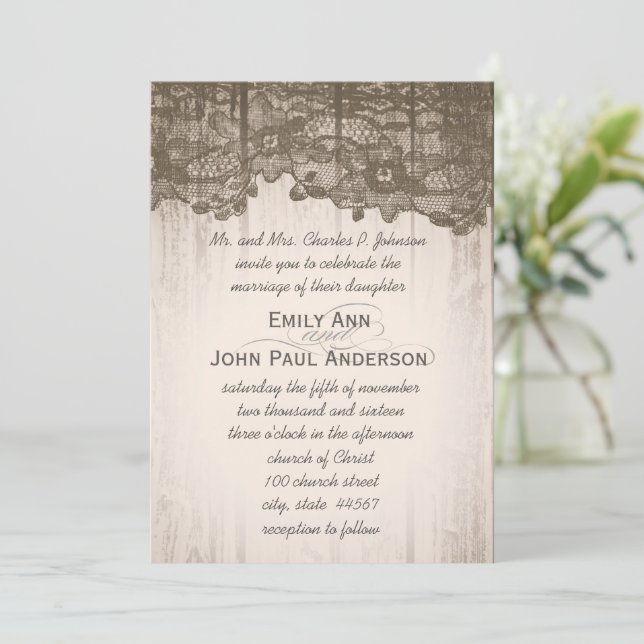 Invitation Mariage élégant en bois de grange romantique et de (Debout devant)