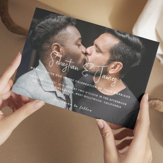 Invitation Mariage personnalisé moderne et élégant Photo Gay (Personalized Modern and Stylish Photo Gay Wedding Invitations from Ricaso. Simplistic typography)