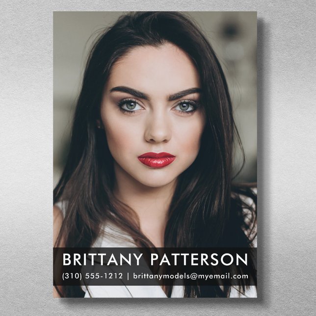 Invitation Modèle Actor 5x7 Comp Card 1 Photo Blk (Available in high quality print or digital download for quick messaging, email or self printing.)