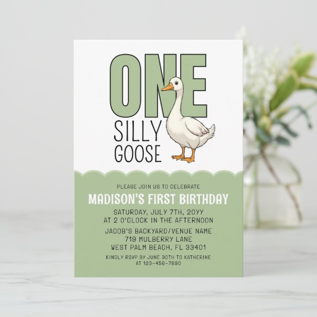 Invitation Modern Green One Silly Goose 1st Birthday  (Debout devant)