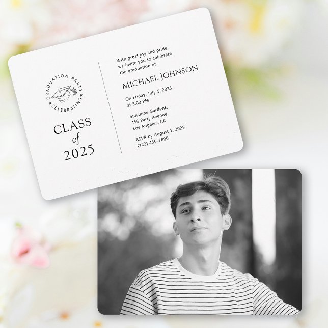 Invitation moderne Black & White Grad Party 2025 (Modern simple Black & White Grad Party Invitation 2025)