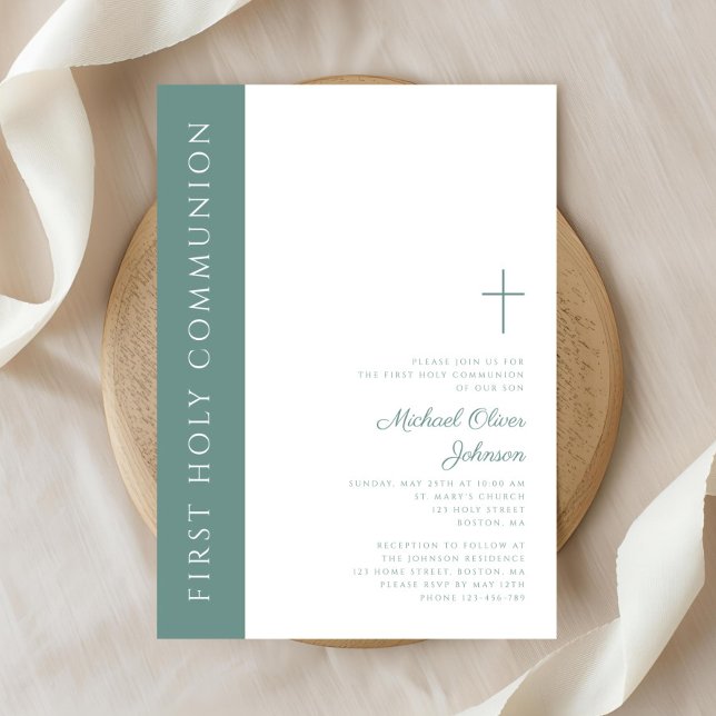 Invitation Moderne Elegant Croix Verte Boy First Communion (Modern Elegant Green Cross Boy First Communion Invitation)