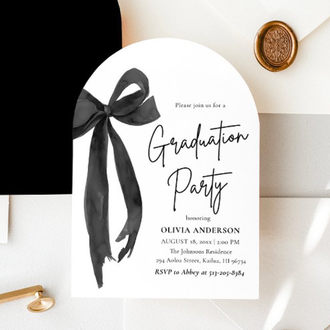 Invitation Moderne Elégant tendance noir Bow Graduation Arche (Modern Elegant Trendy Black Bow Graduation Arched Invitation)