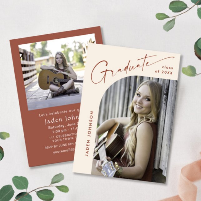 Invitation Moderne minimaliste 2e année de la fête de graduat (Créateur téléchargé)