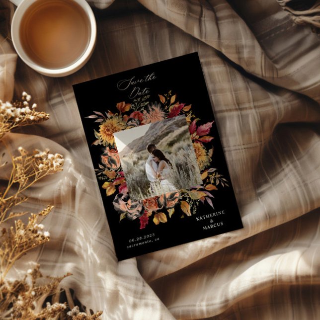 Invitation Moody Autumn Elegant Floral Enregistrer la date (Créateur téléchargé)