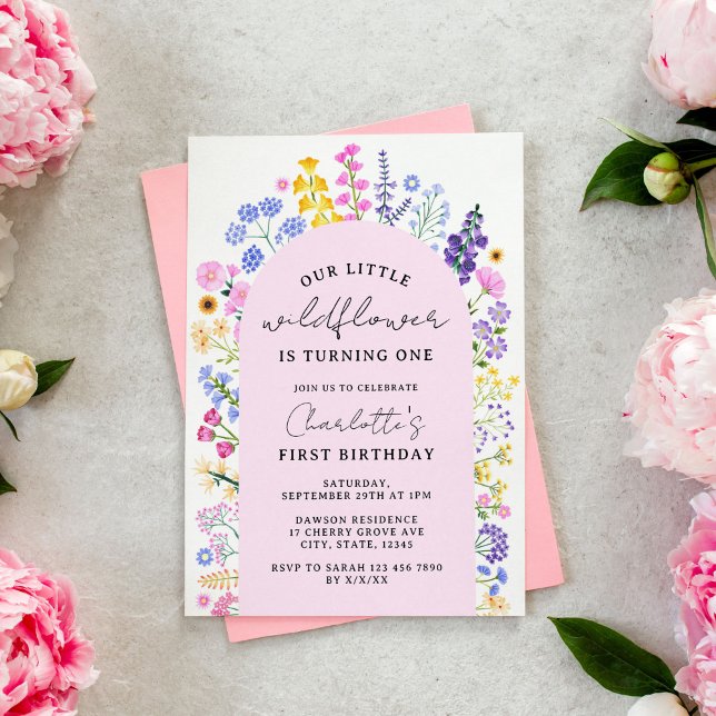 Invitation Notre Petit Fleur sauvage Est En Train De Tourner  (Our little wildflower floral first birthday girls invitation.)