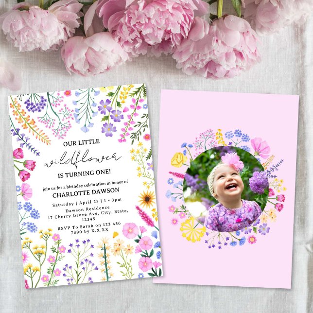 Invitation Notre petite fille Fleur sauvage photo d'anniversa (Our Little Wildflower Girl First Birthday Photo Invitation)