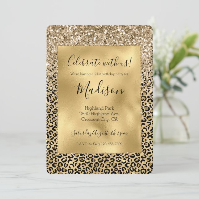Invitation Parties scintillant Empreinte de léopard Glam Gold (Debout devant)
