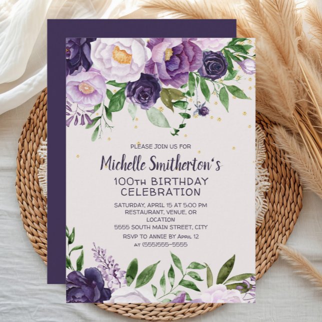 Invitation Parties scintillant florale pourpre 100e anniversa (Purple watercolor floral women's 100th birthday party invitation)