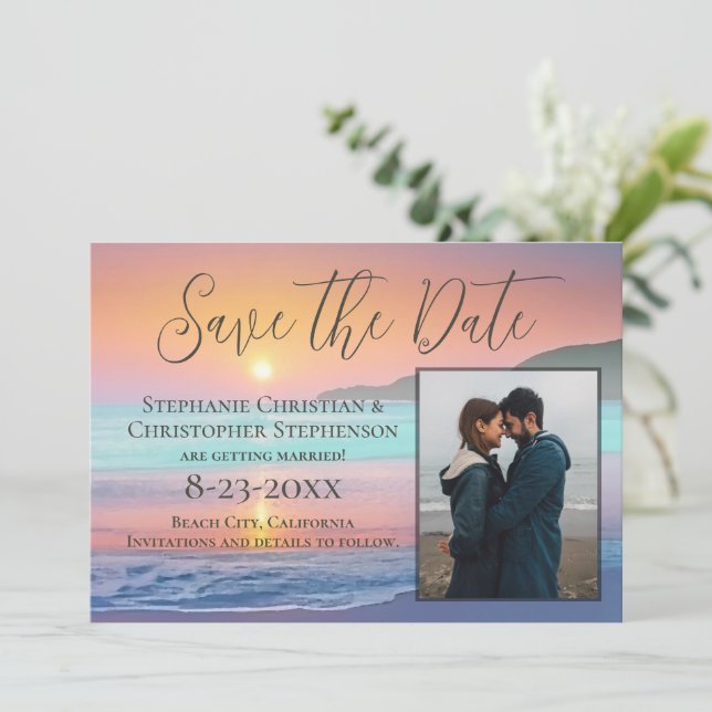 Invitation Pastel Sunset Destination Beach Enregistrer la dat (Debout devant)