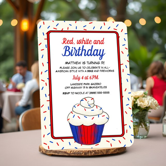 Invitation Patriotique 4 juillet Fun Vanilla Cupcake Annivers (4th of July birthday invitation w/ a cupcake topped with vanilla frosting and red & blue sprinkles)