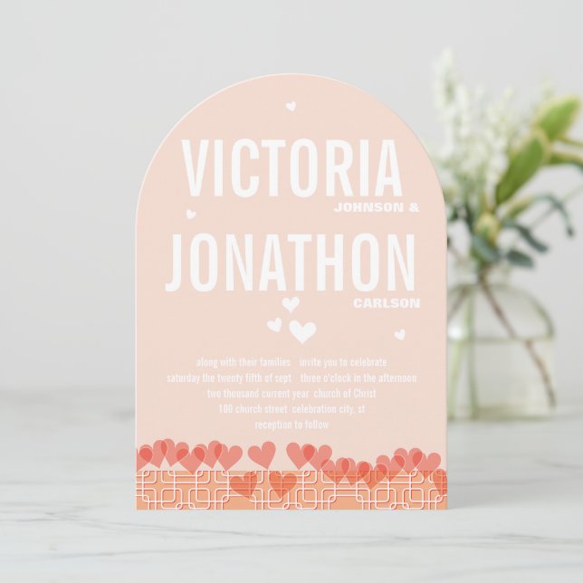 Invitation Pêche et corail Coeurs modernesTypographie Mariage (Debout devant)