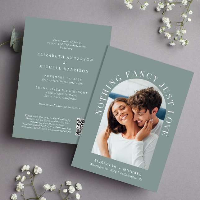 Invitation Photo Arch moderne QR Code Sage Mariage Décontract (Celebrate your love story with an invitation showcasing your favorite photo in an elegant arch frame)