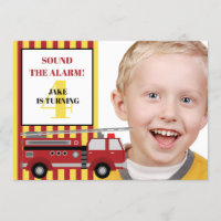 Photo d'anniversaire 4 ans d'enfant avec camion de
