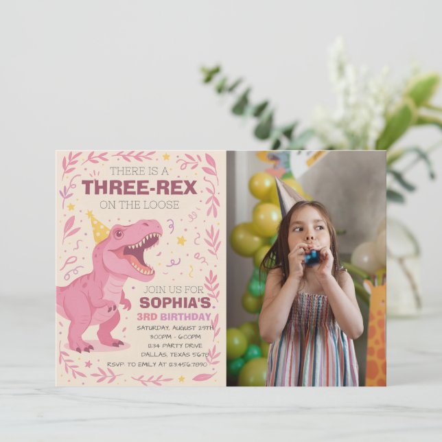 Invitation Photo d'anniversaire de fille Trois-Rex Dinosaure (Debout devant)