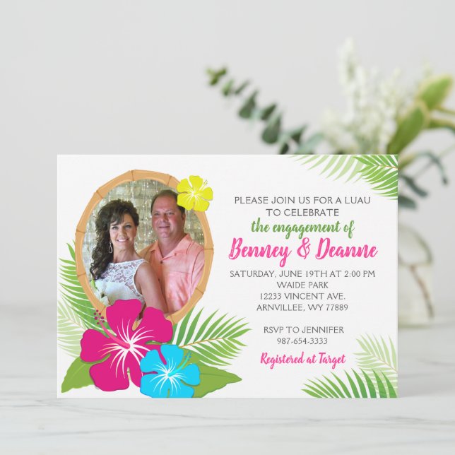 Invitation Photo de fiançailles élégante de Luau hawaïen (Debout devant)