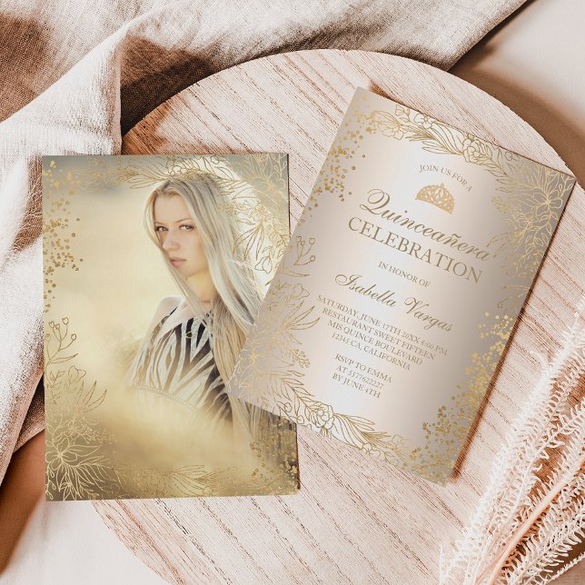Invitation Photo métallique à fleurs d'or Tiara chic Quinceañ (Créateur téléchargé)