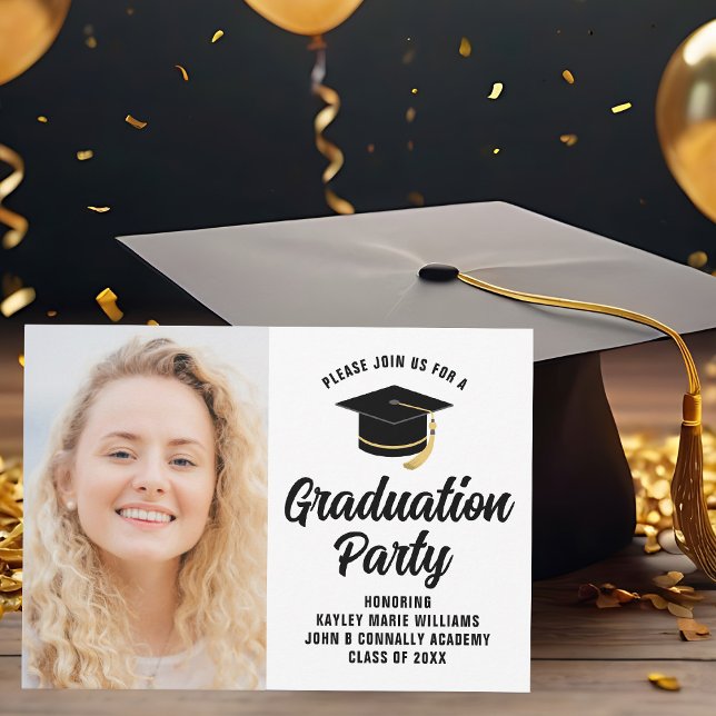 Invitation Photo Moderne Graduate Black Text Graduation Party (Créateur téléchargé)